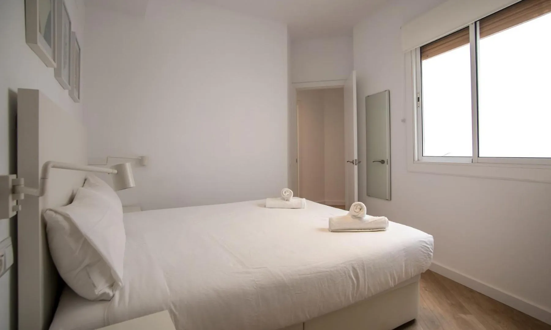 A1Mar1023 Breathtaking Rooftop In Sagrada Familia Barcelona Apartment