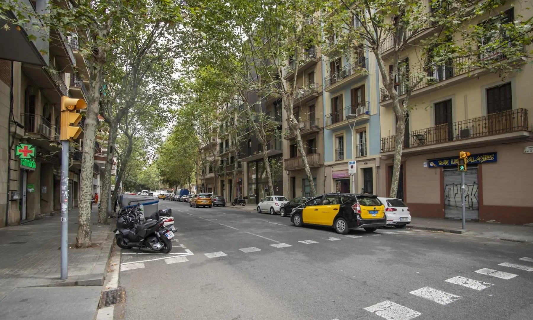 A1Mar1023 Breathtaking Rooftop In Sagrada Familia Barcelona Apartment