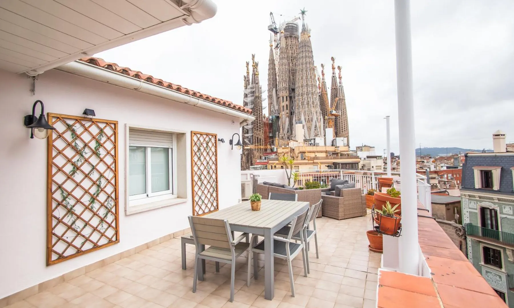 A1Mar1023 Breathtaking Rooftop In Sagrada Familia Barcelona 0*,  Spain